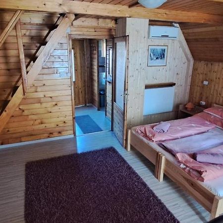 Keri Apartman Mosonmagyaróvár Exterior foto